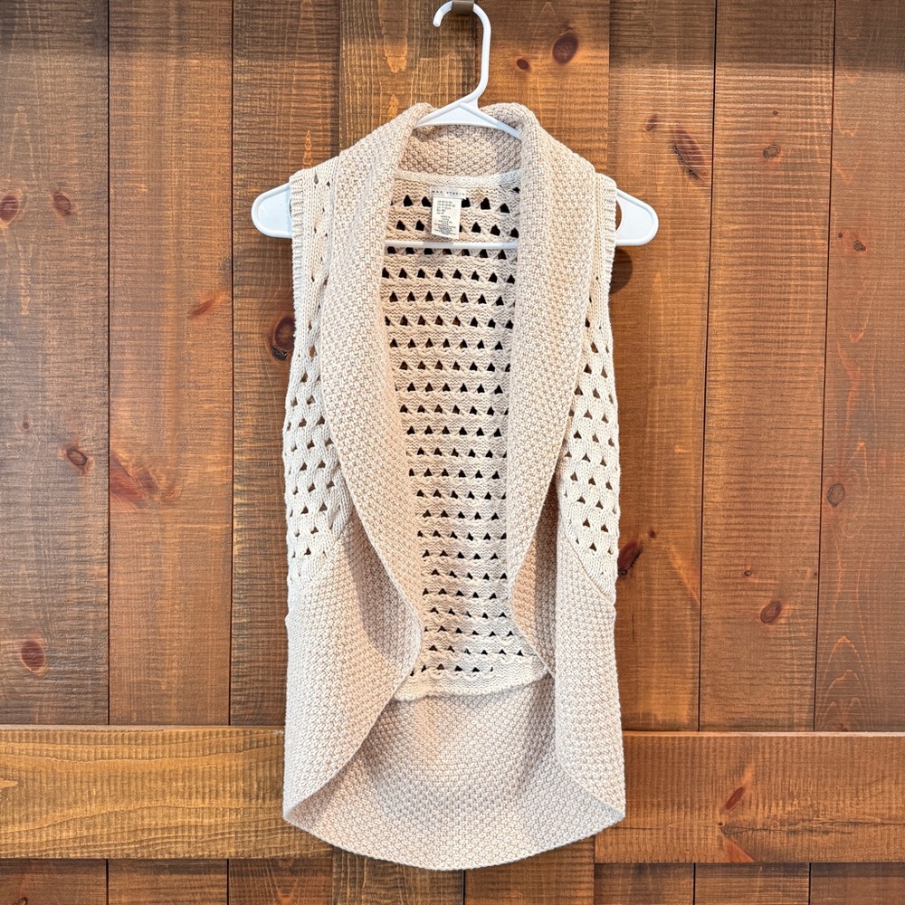 Max Studio Boho Cream Crochet Knit Sweater Vest Open Front Cozy Layering Piece